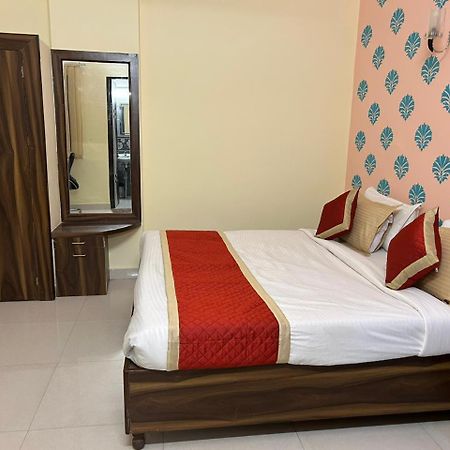 ג'איפור Hotel Mahima Palace מראה חיצוני תמונה