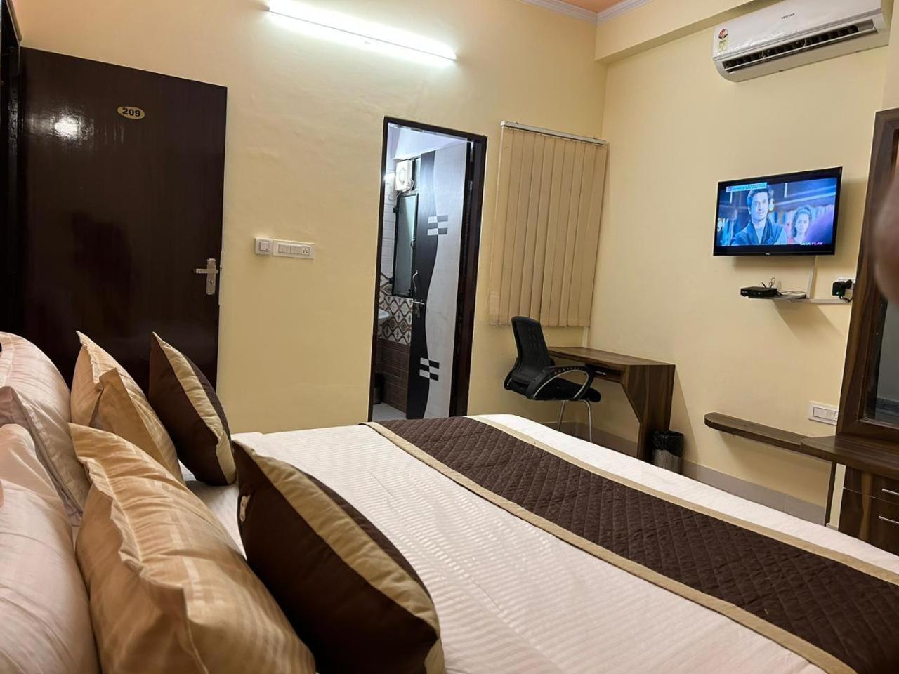 ג'איפור Hotel Mahima Palace מראה חיצוני תמונה